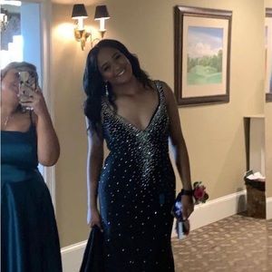 This cute prom dress